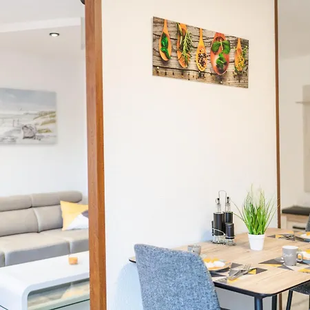 Sweet 2 Σαντάνσκι