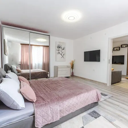 Sweet 2 Διαμέρισμα Σαντάνσκι